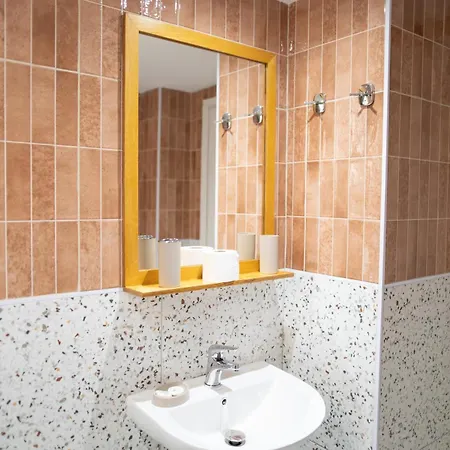 Achilleas Aparthotel 2*