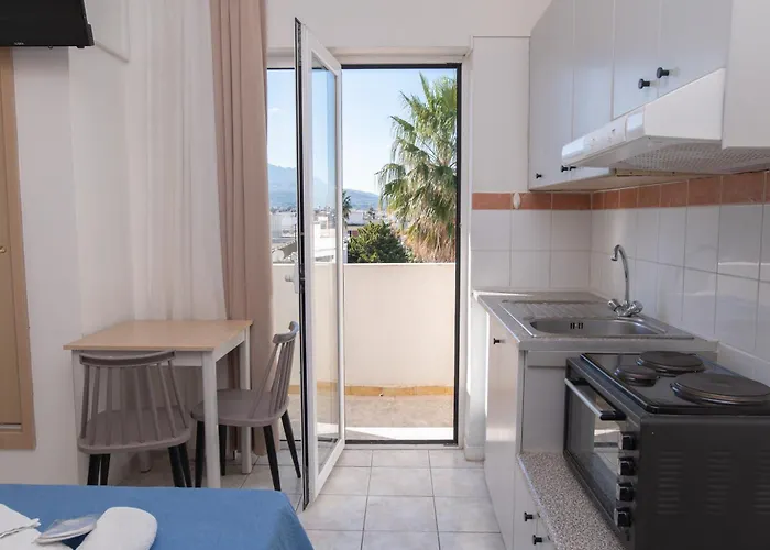 Achilleas Hotel apartamentowy 2*